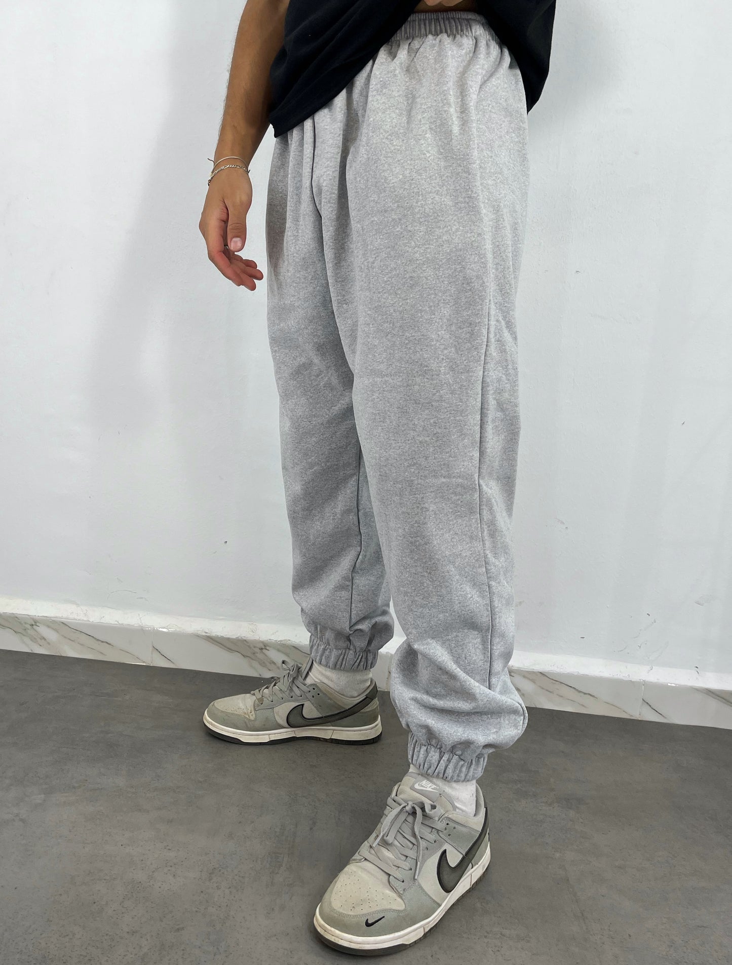 GREY CORE SWEATPANTS